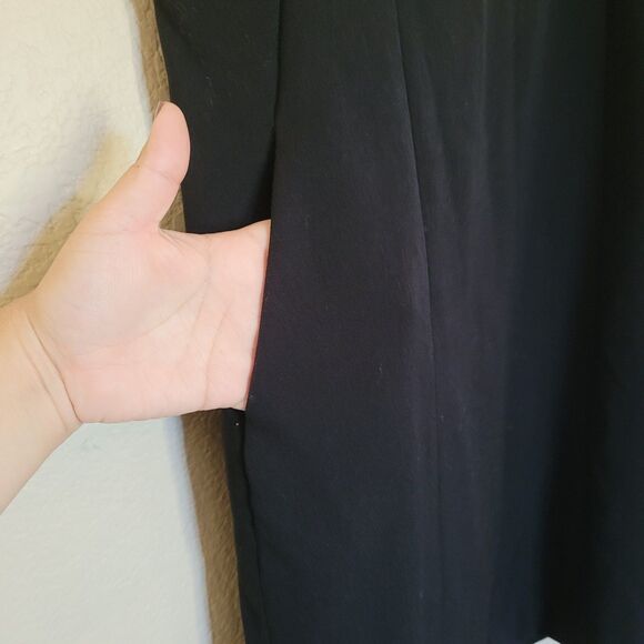 MM Lafleur Black Sleeveless Dress Sz 10 Pockets Stretchy Office Timeless Classic - Picture 6 of 8